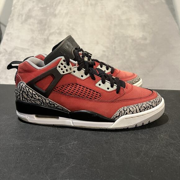 Jordan Spizike Low Toro Mens 9 Gym Red FQ1759-600 Athletic Basketball - Picture 1 of 11